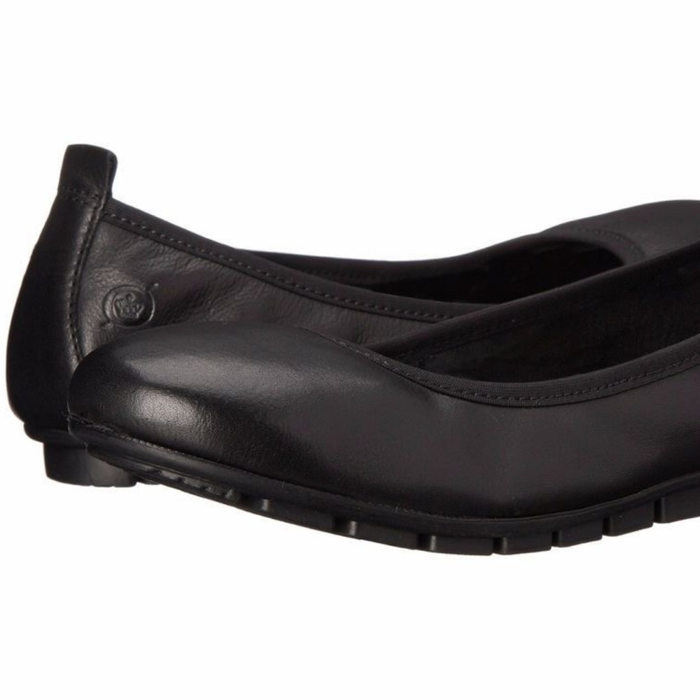 Born Tami Flats Black Leather Size 8.5 NWT